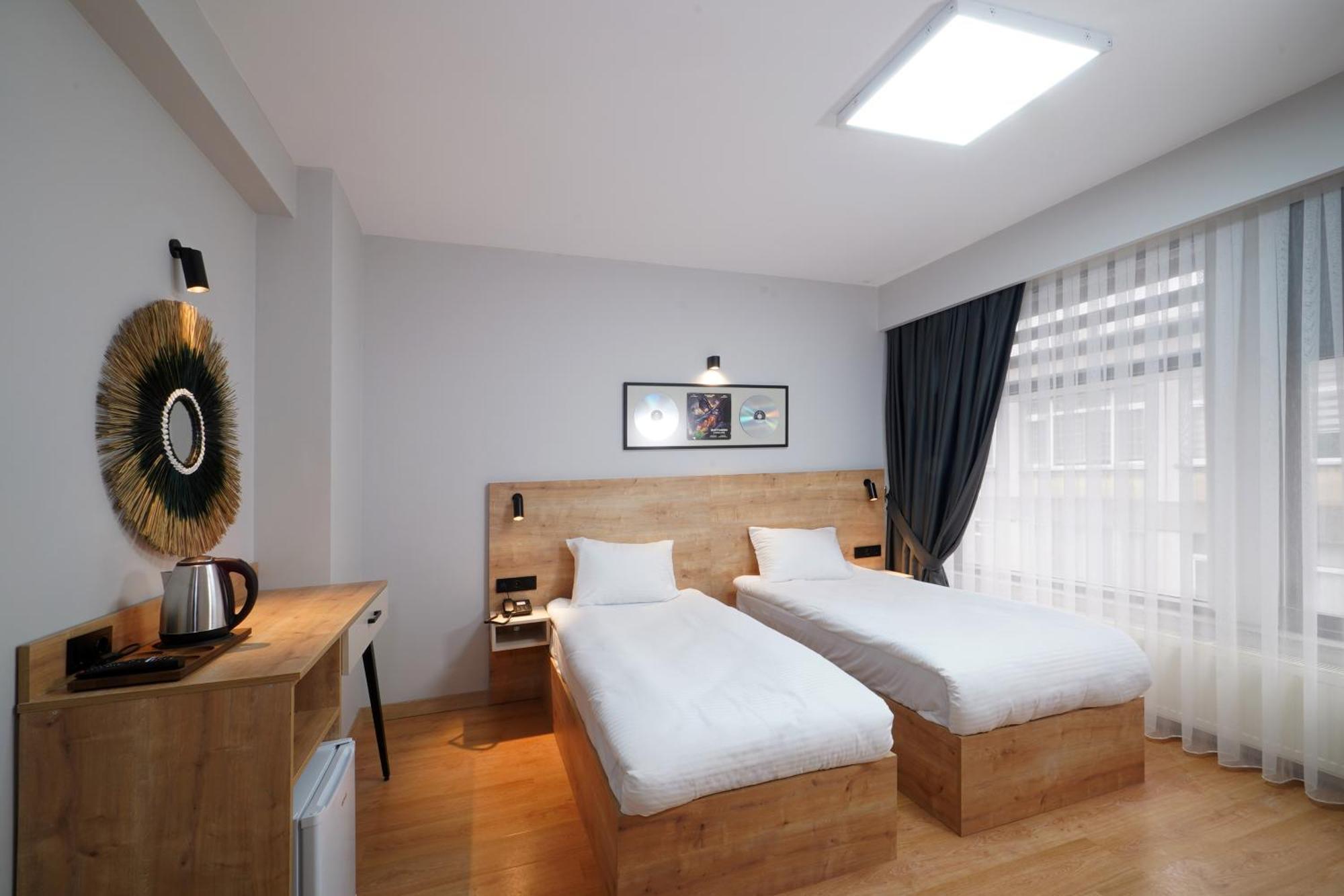 Meet Istanbul Hotel Kadikoy Esterno foto